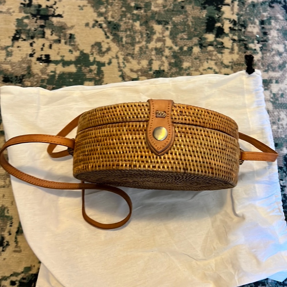 Ameri Rattan Bag - image 2